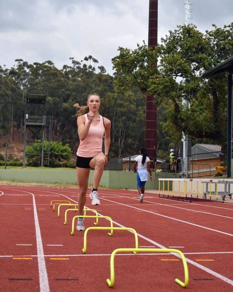 laura mueller training mini hurdles