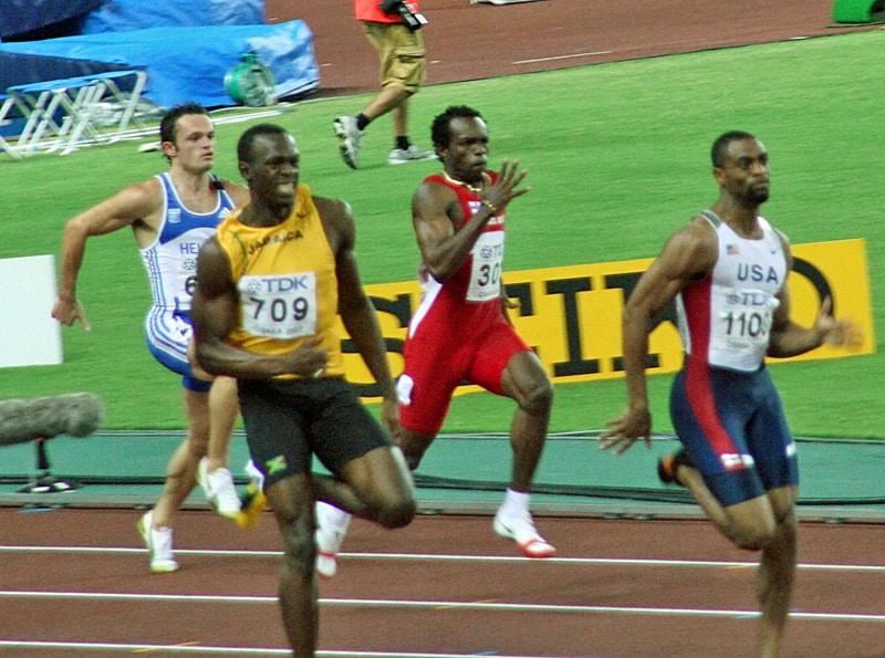 Usain Bolt races against Tyson Gaye in Osaka
